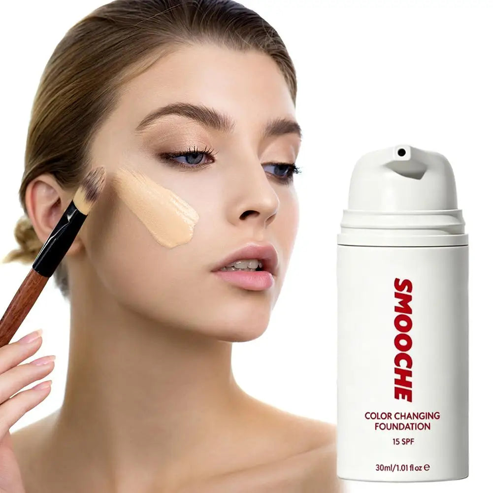 SMOOCHE Color Changing Foundation SPF 15 (30ml / 1.01 fl oz)