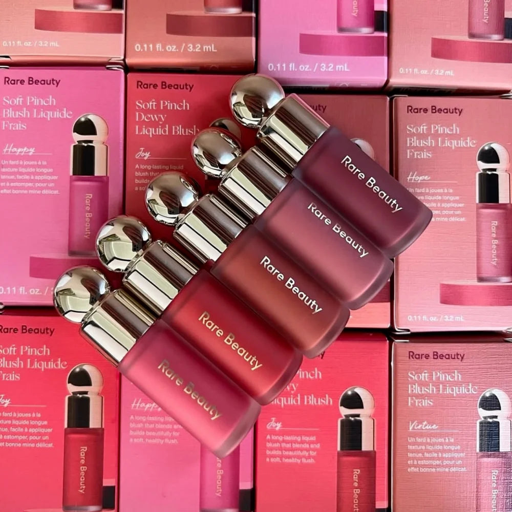 Liquid Dewy Glow Highlighter – Silky Weightless Face Illuminator & Radiance Drops